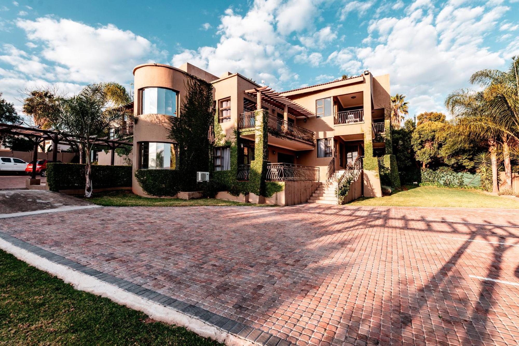 Chateau La Mer Exclusive Guesthouse & Spa Hartbeespoort Dış mekan fotoğraf