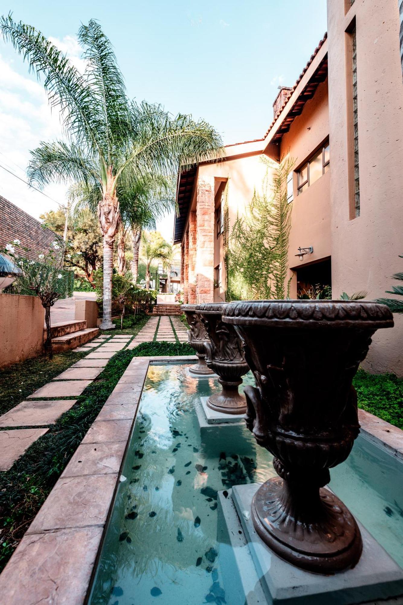 Chateau La Mer Exclusive Guesthouse & Spa Hartbeespoort Dış mekan fotoğraf