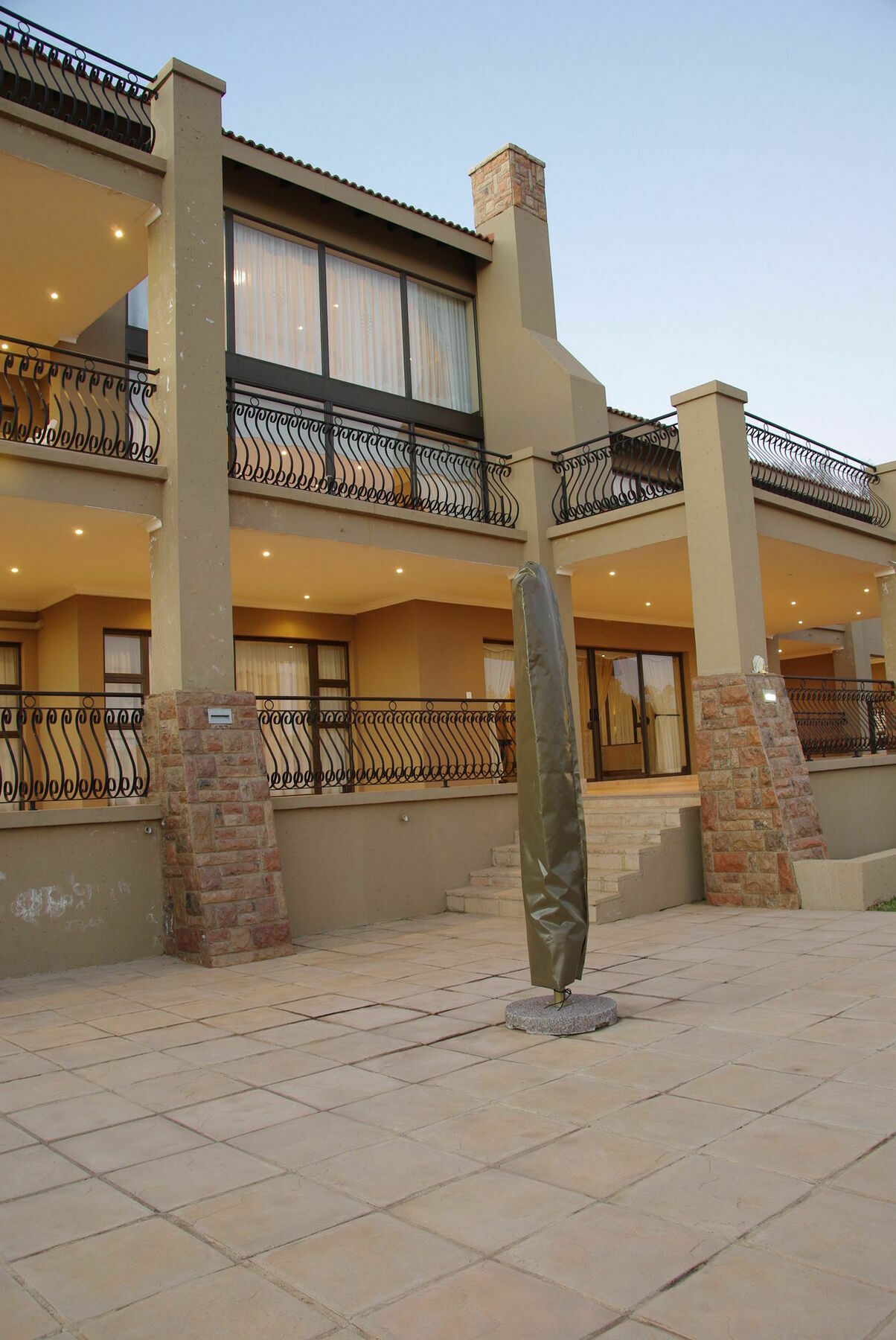 Chateau La Mer Exclusive Guesthouse & Spa Hartbeespoort Dış mekan fotoğraf