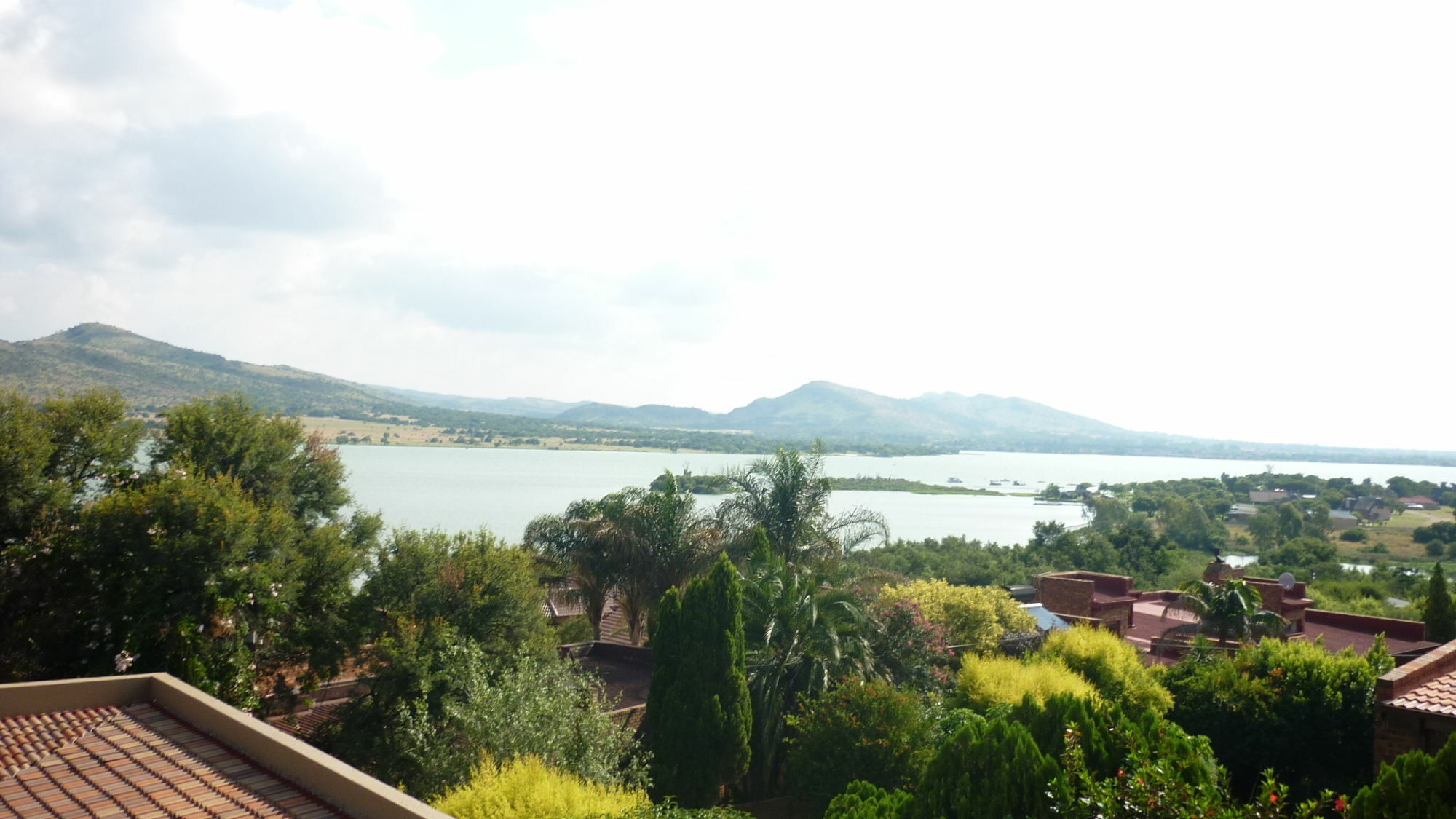 Chateau La Mer Exclusive Guesthouse & Spa Hartbeespoort Dış mekan fotoğraf